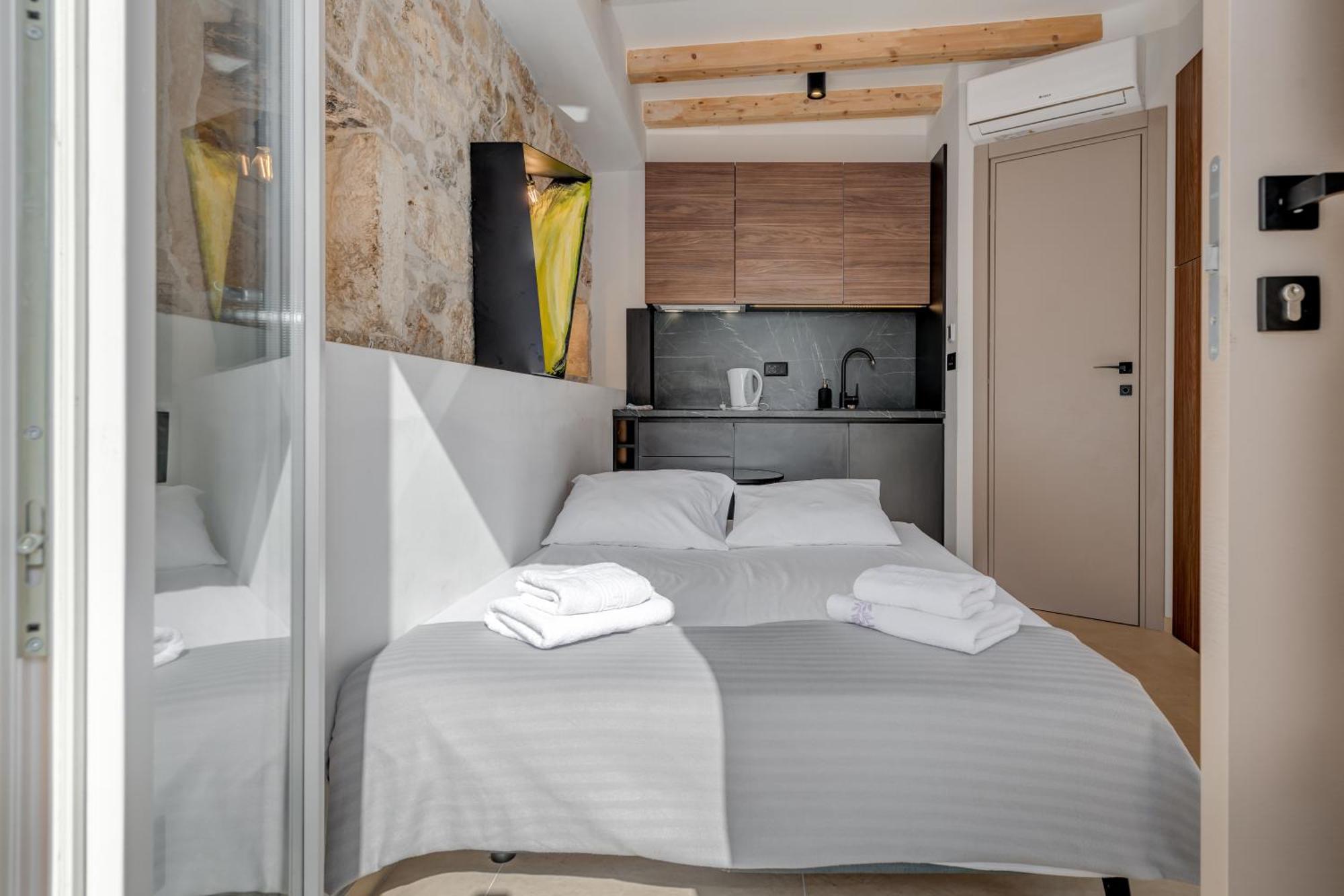 Tiny Secret House Apartment Komiza Bagian luar foto